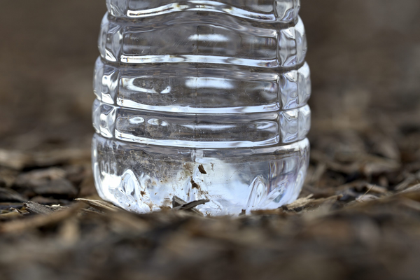 Contaminanti dell'acqua potabile e come i sistemi RO ti proteggono